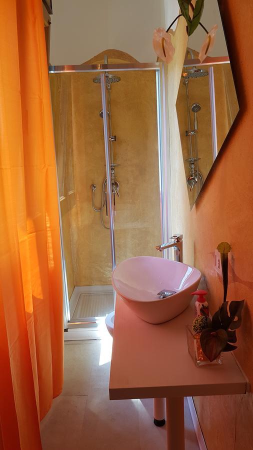 Bed Rho Fiera - Milano Galeazzi Bed and Breakfast Eksteriør billede